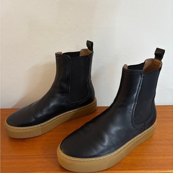 Monoprix Paris Black Leather Ankle Bootie Size 39 - Picture 2 of 6